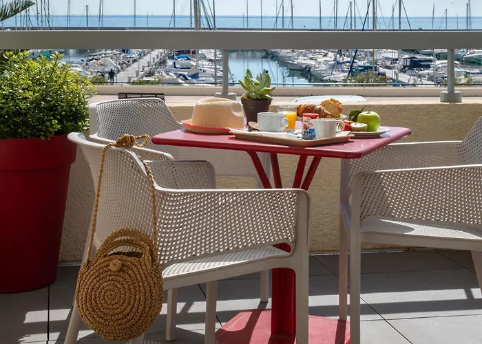 Hotel all'aeroporto: Ibis Budget Menton Bord De Mer